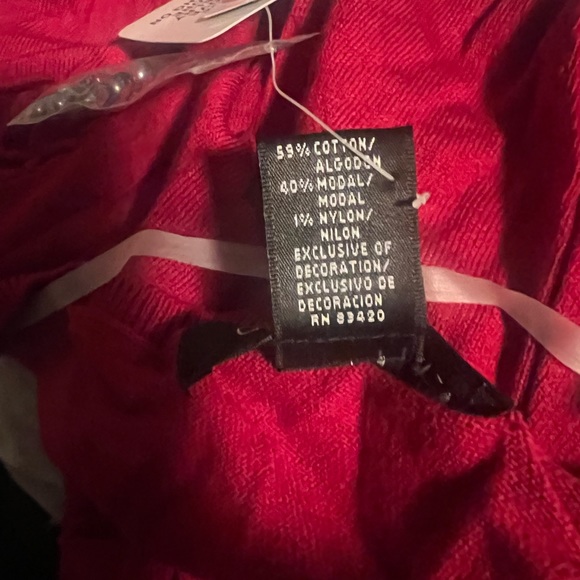 August Silk Ladies SS Scoop Neck Red Daggar Sweater Top Medium NWT - Picture 6 of 7